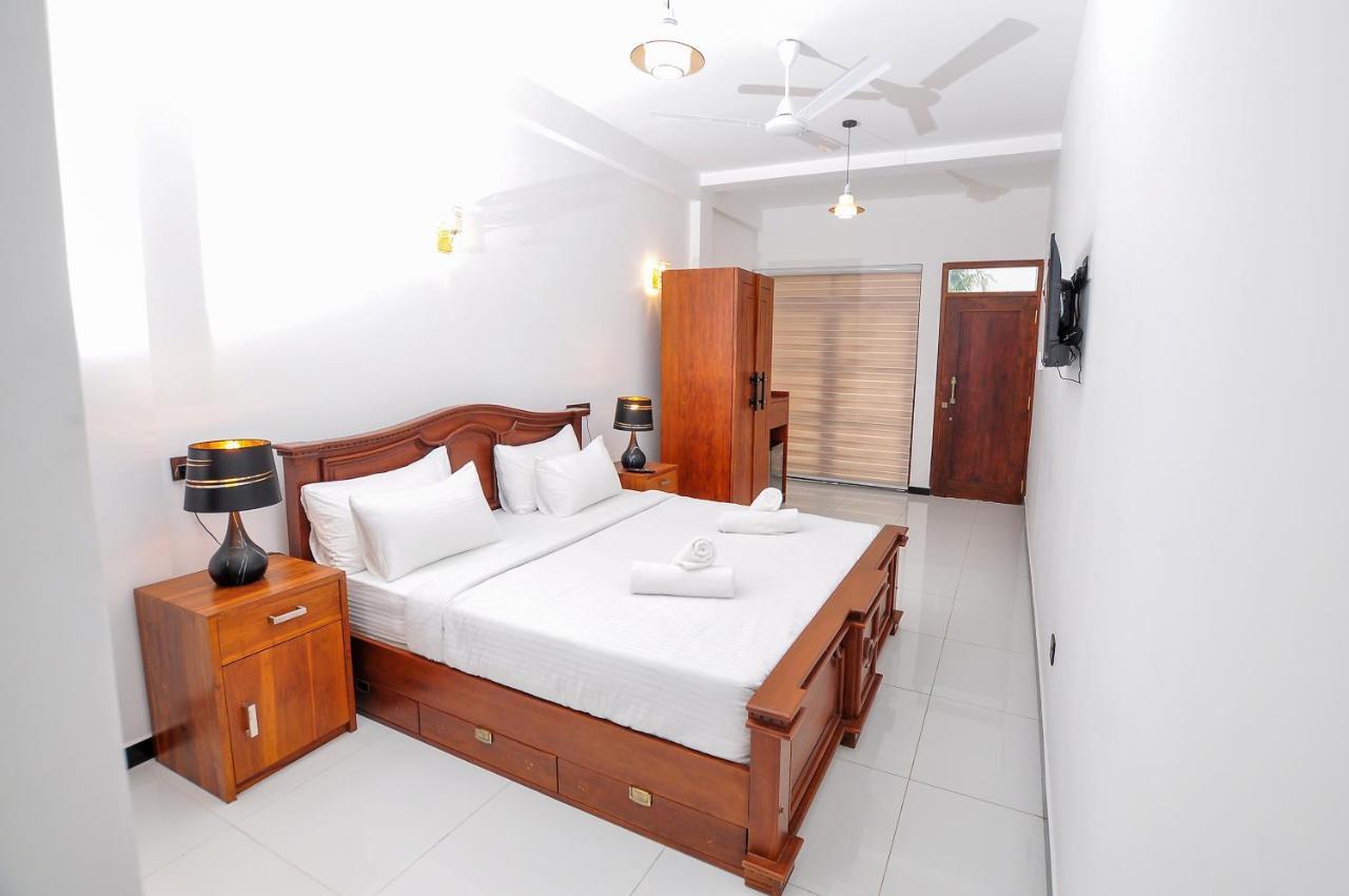 Sachinro Hotel Mirissa Buitenkant foto