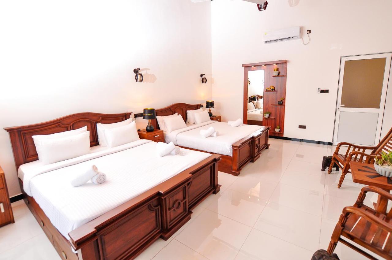 Sachinro Hotel Mirissa Buitenkant foto