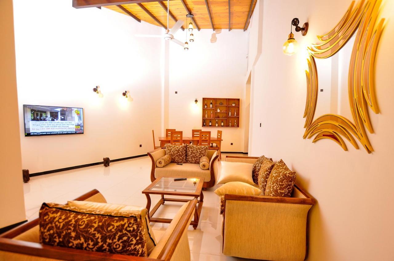 Sachinro Hotel Mirissa Buitenkant foto