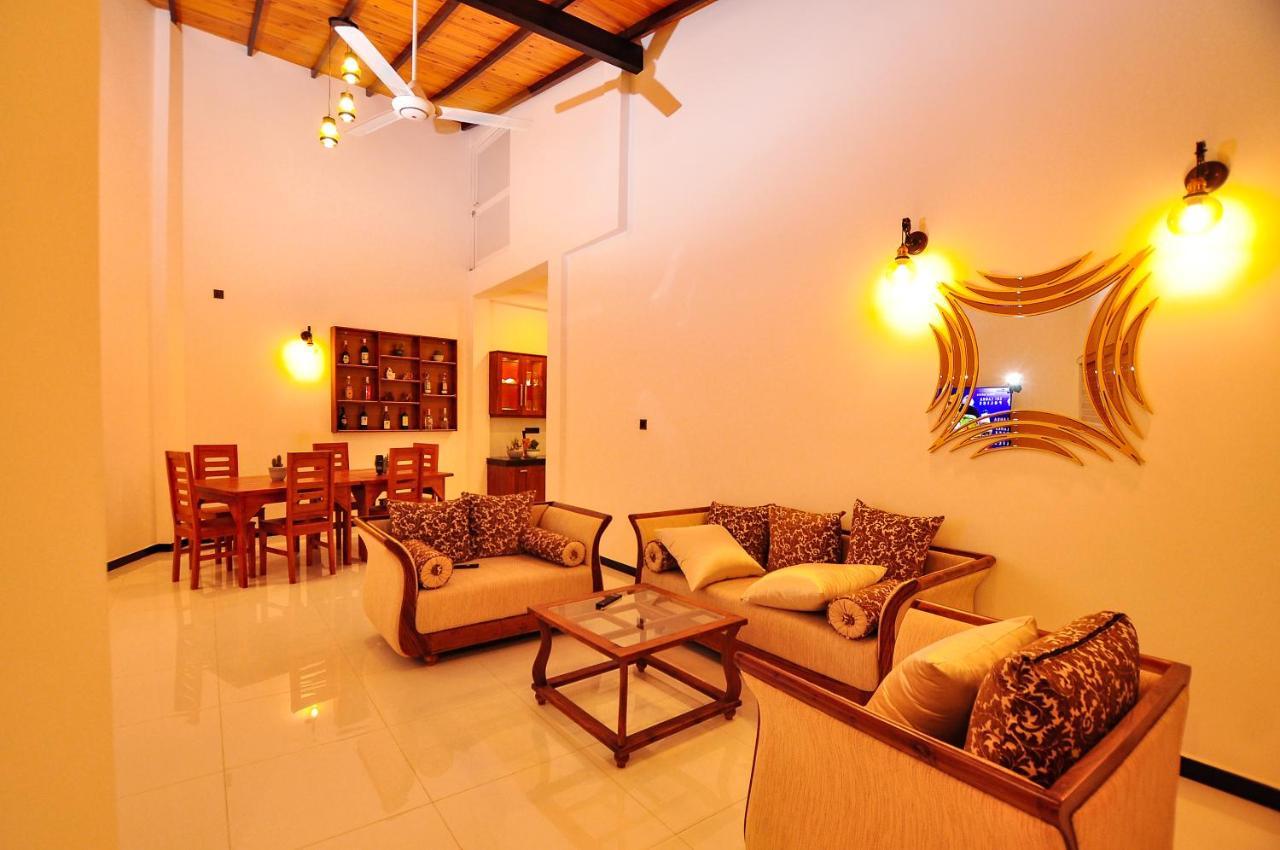 Sachinro Hotel Mirissa Buitenkant foto