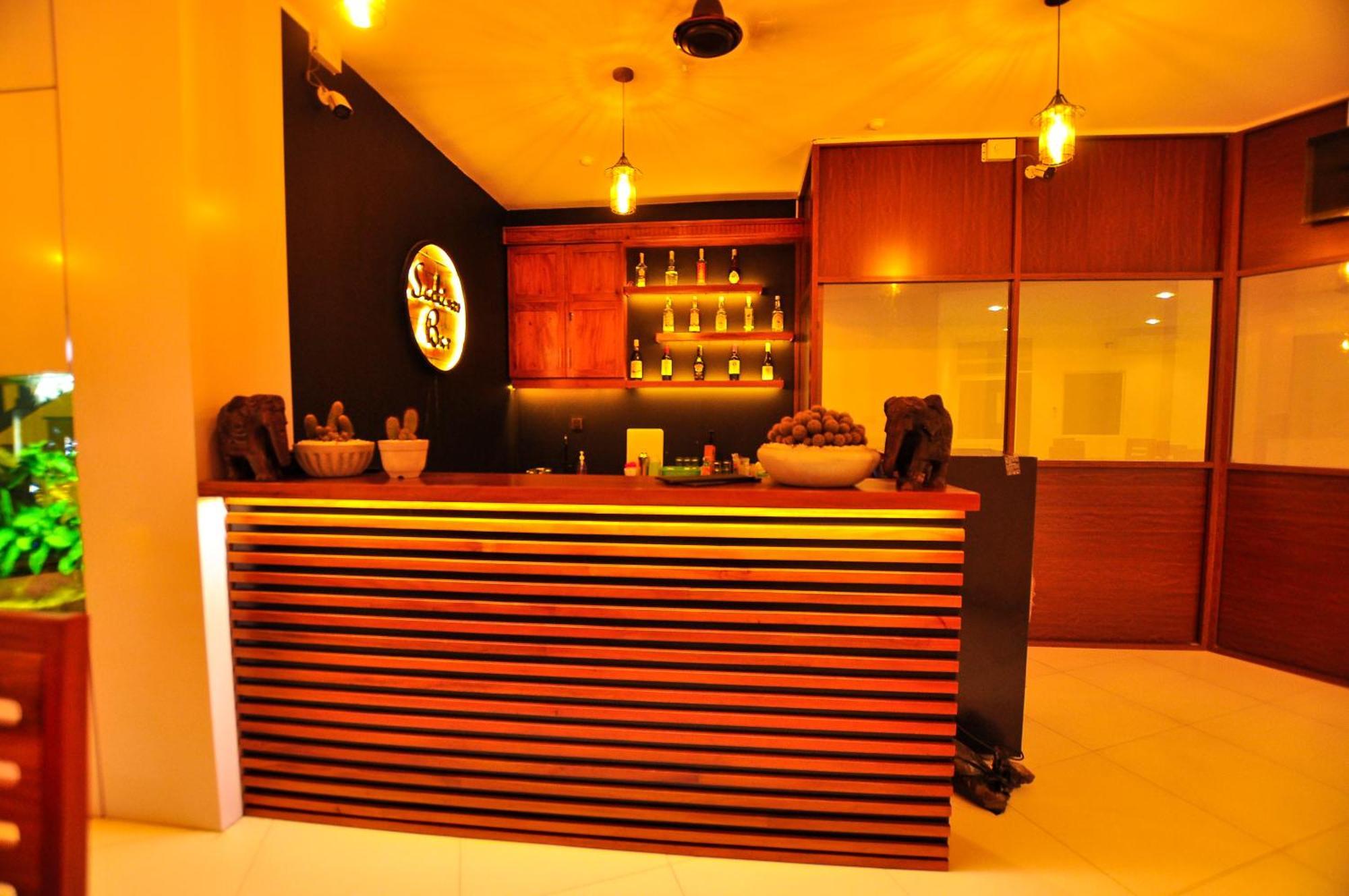 Sachinro Hotel Mirissa Buitenkant foto