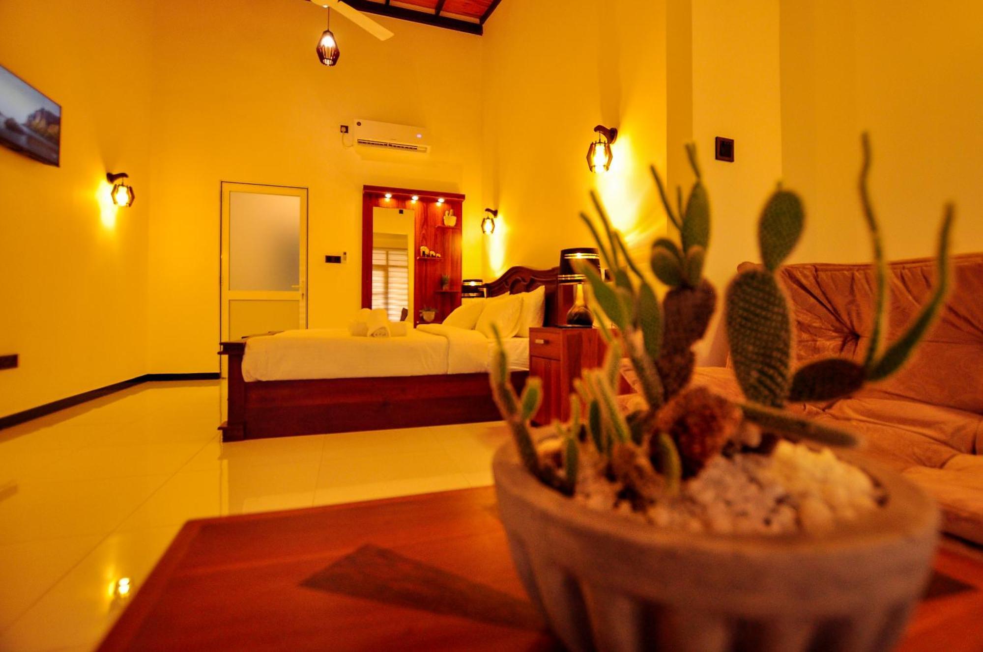 Sachinro Hotel Mirissa Buitenkant foto