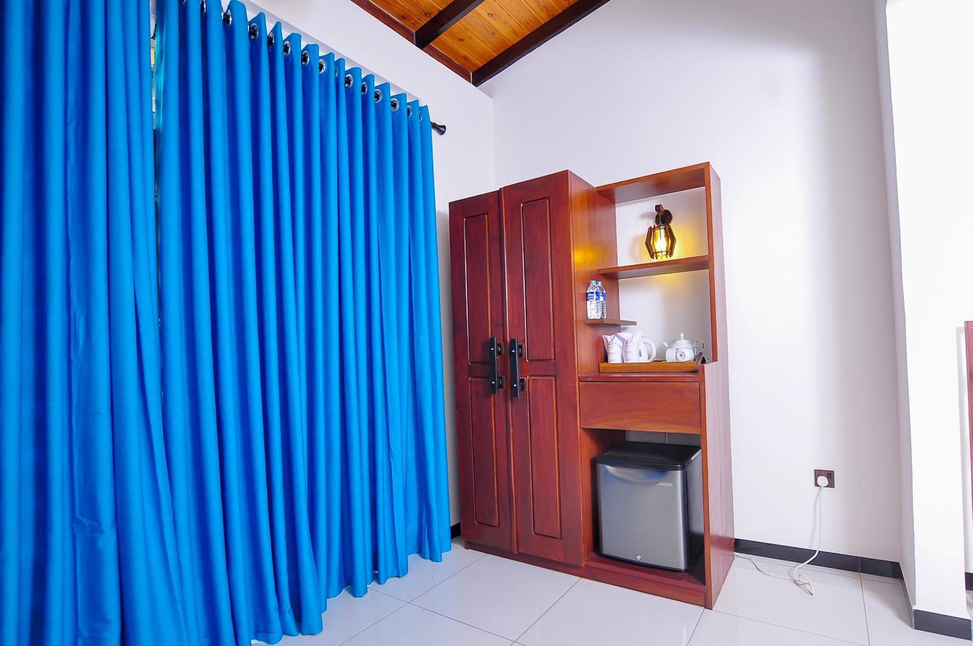 Sachinro Hotel Mirissa Buitenkant foto