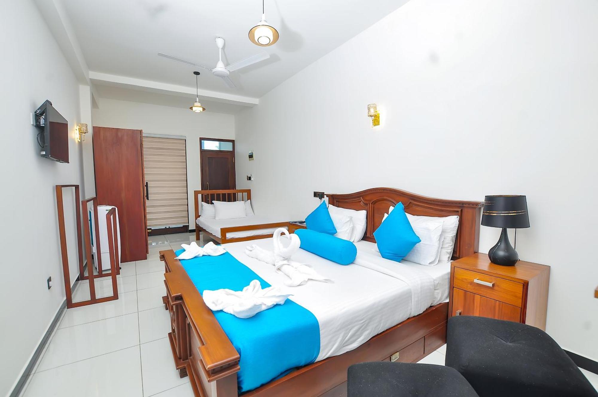 Sachinro Hotel Mirissa Buitenkant foto